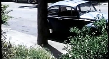 sex gay đá banh Fredd Gon Gong đặt màu trắng trên gà đen. phim sex có tiếng