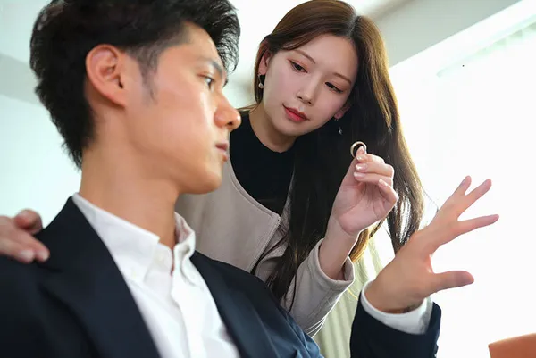 phim sex jav ko che Bà xã đi đi chơi, ông xã ở nhà bị nhỏ em bà xã gạ làm tình không trượt phát nào